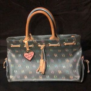 Dooney & Bourke